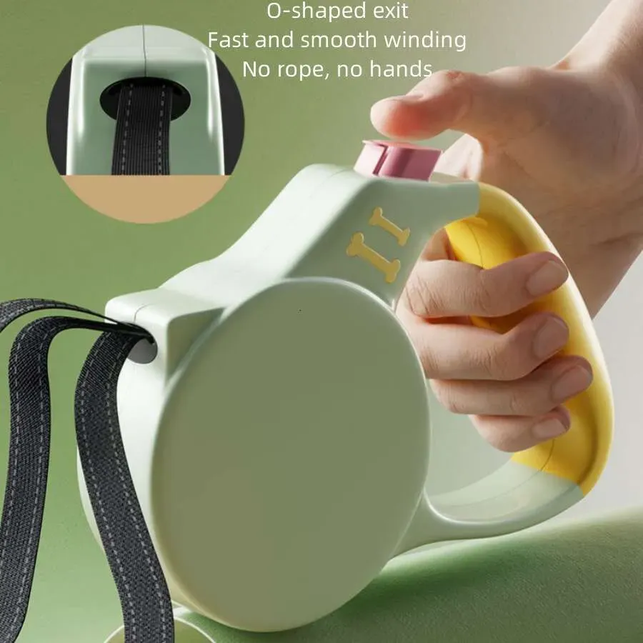 Automatically Retractable Handheld Pet Leash