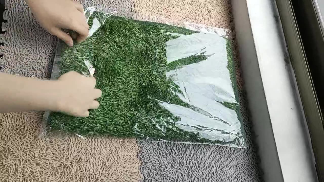 Multi-Functional Pet Pee Pad: Convenient Indoor Grass Mat for Dogs & Cats