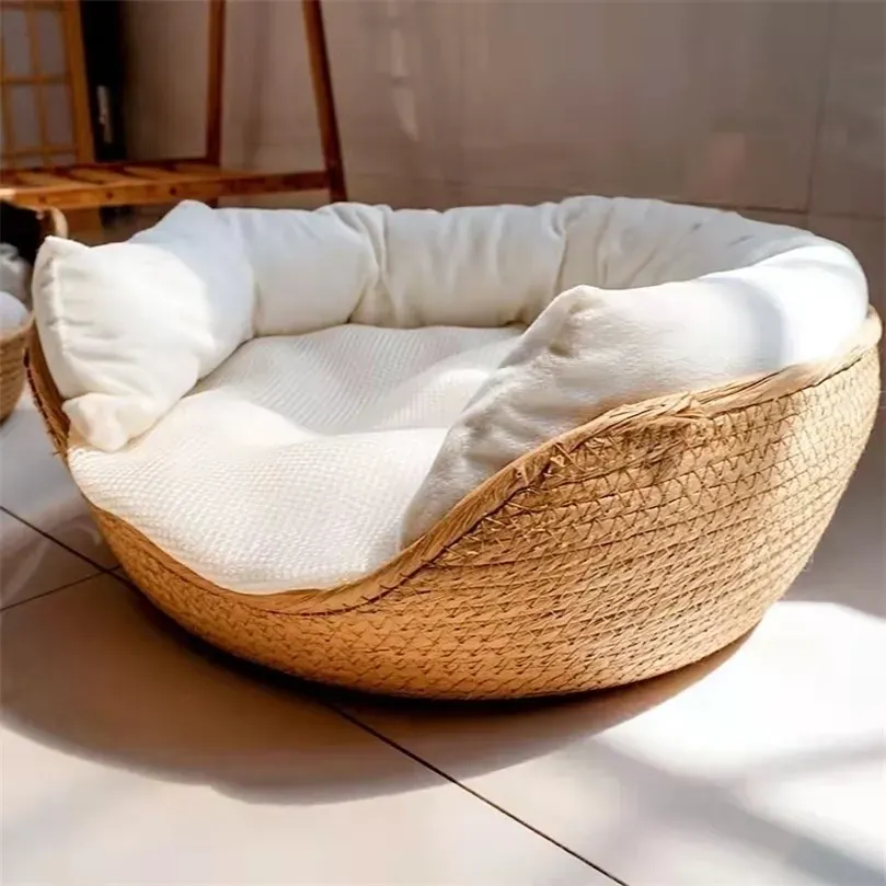 Pet Bamboo Weaving Four Season Cozy Nest Baskets 